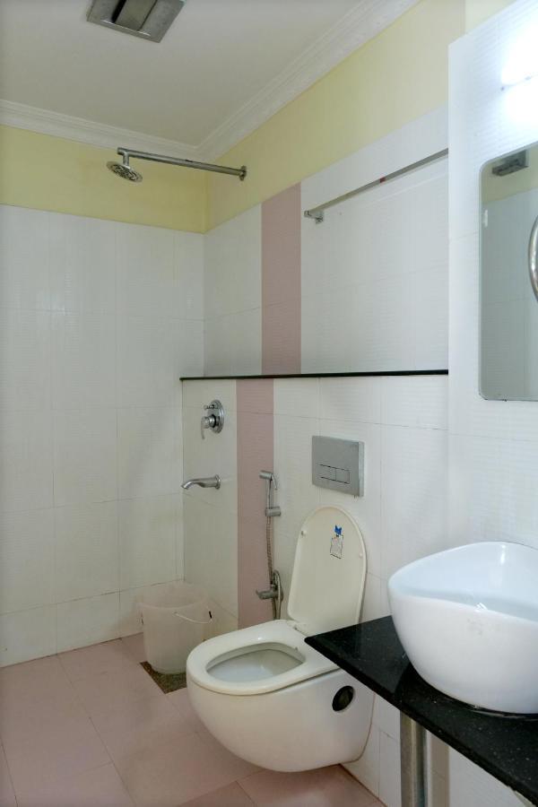 Hotel Lumiere Alappuzha Dış mekan fotoğraf