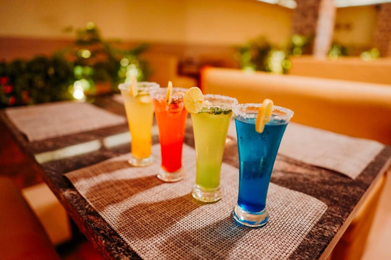 Hotel Lumiere Alappuzha Dış mekan fotoğraf